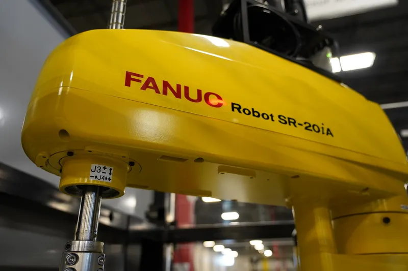FANUC SR-20iA — view 2