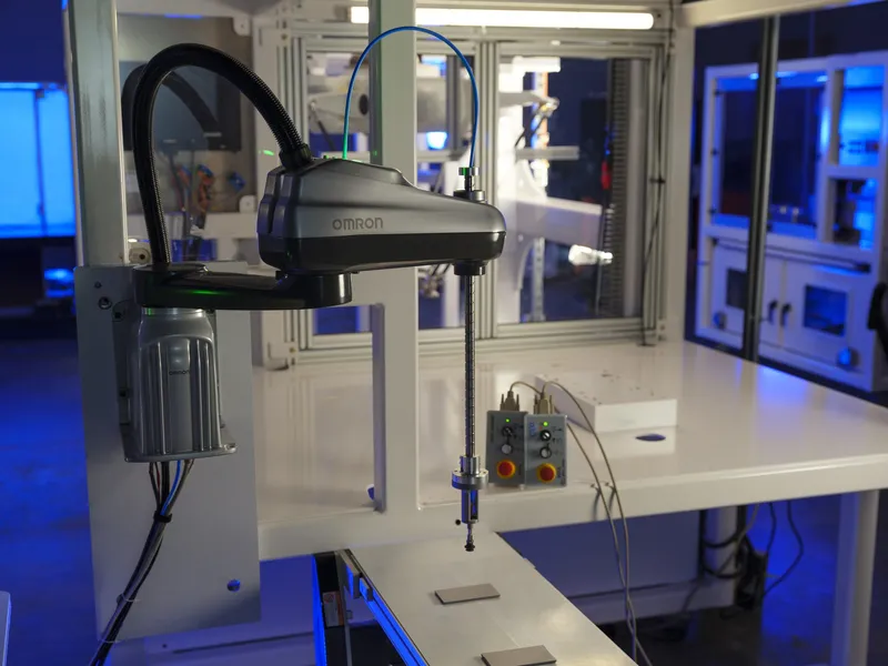 OMRON Robotics i4-750 — view 2
