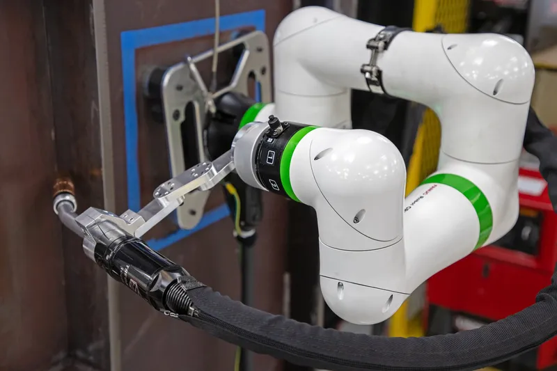 FANUC CRX-3iA — view 3