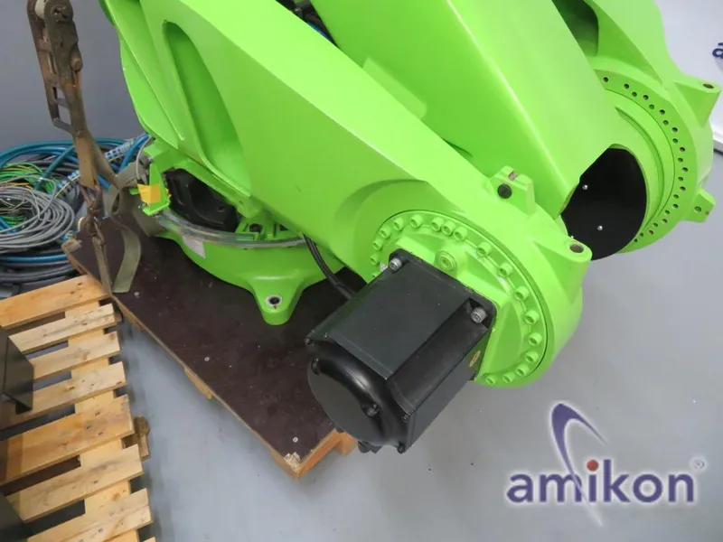 Stäubli Robotics TX340 SH — view 3