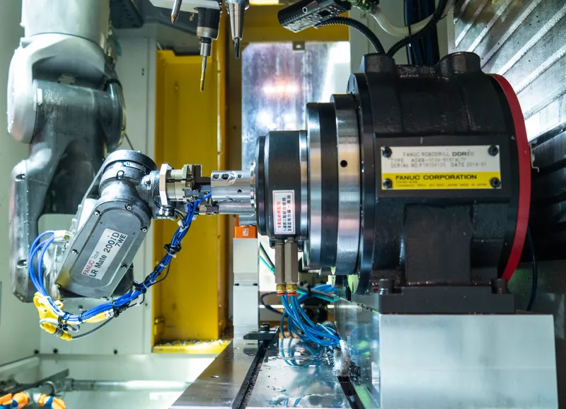FANUC LR Mate 200iD/7L — view 4