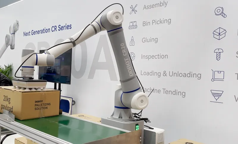 Dobot CR20A — view 5